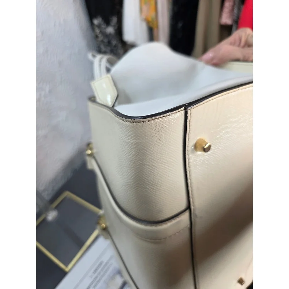 Burberry Chatton Ivory Leather Drawstring Tote Satchel Bag Wt‎ Gold Hardware COA